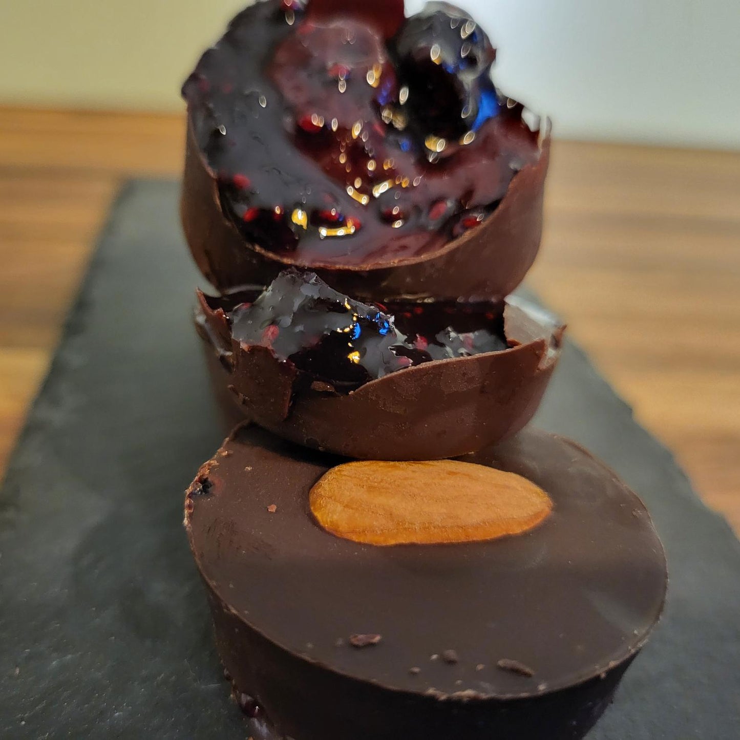 DARK CHOCOLATE-BLUEBERRY BITE