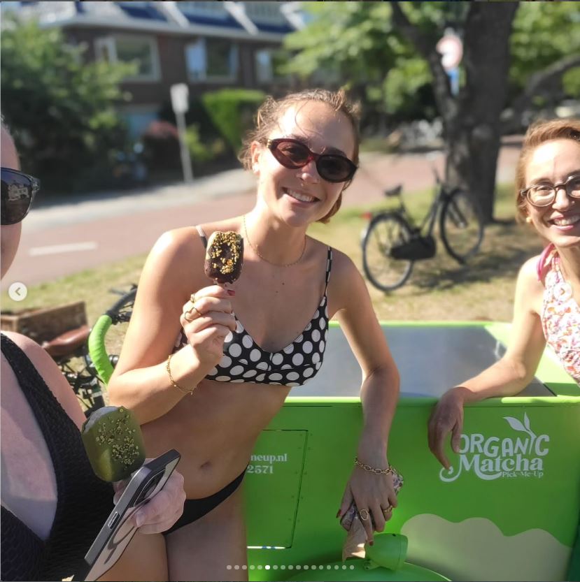 PINA COLADA - PURE CHOCOLADE ROMIGE LOL