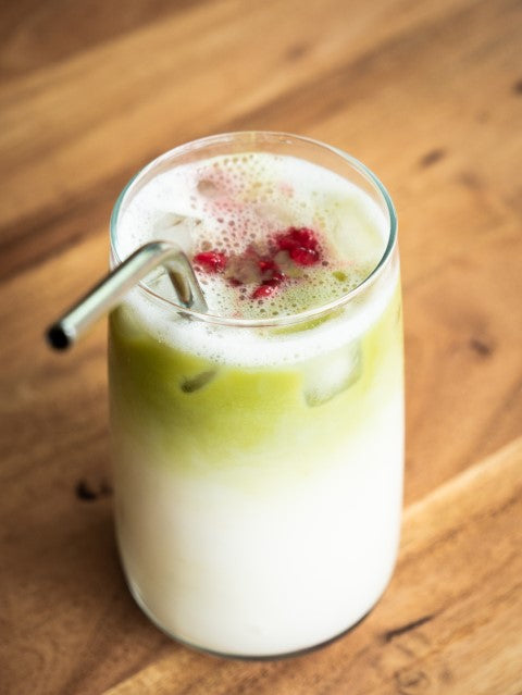 TWIST-SHAKE-SIP MATCHA LATTE